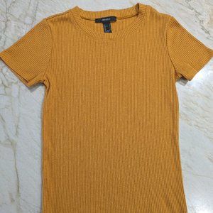 Forever 21 Ribbed crew neck short sleeve shirt size small (S)